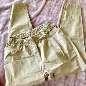 woman within jeggings